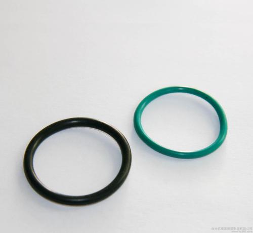 �����ܷ��